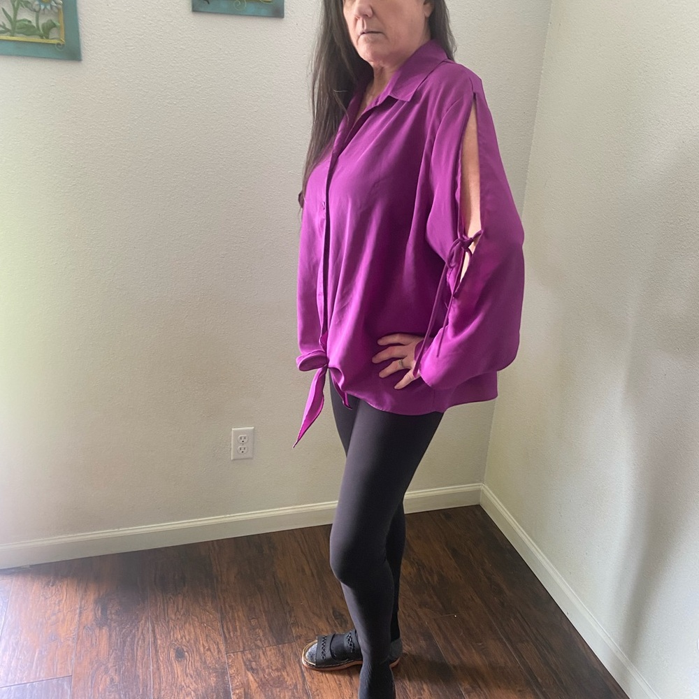 St. Anthony 100%polyester  beautiful soft purple blouse w/open slit sleeves